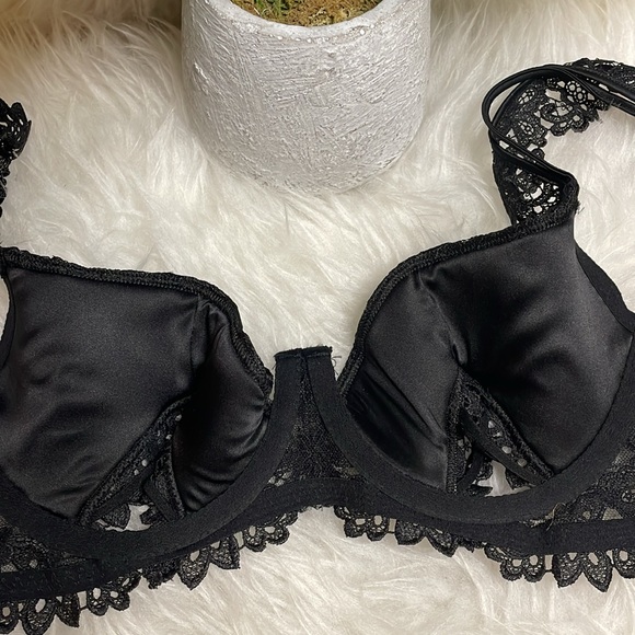 Victoria's Secret Designer Collection Very Sexy Lined Demi Bra - Picture 7 of 9